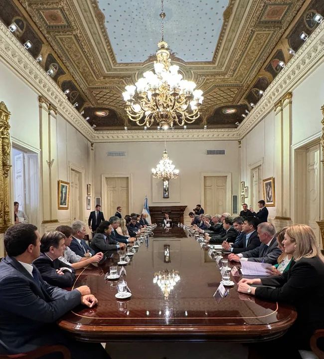 REUNION DE GOBERNADORES