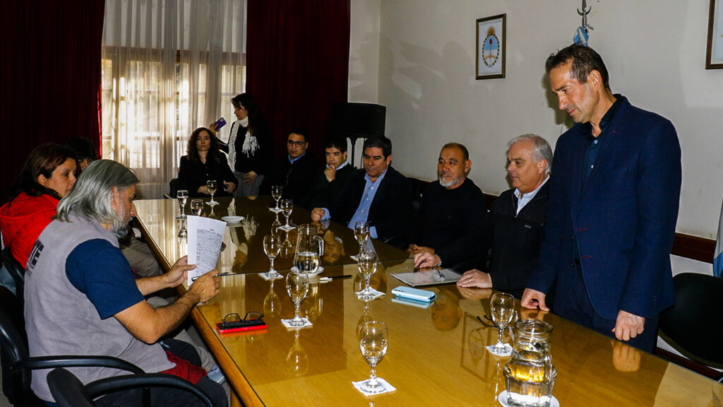 FIRMA-DE-CONVENIO-CON-COOPERATIVA-1-DE-MAYO