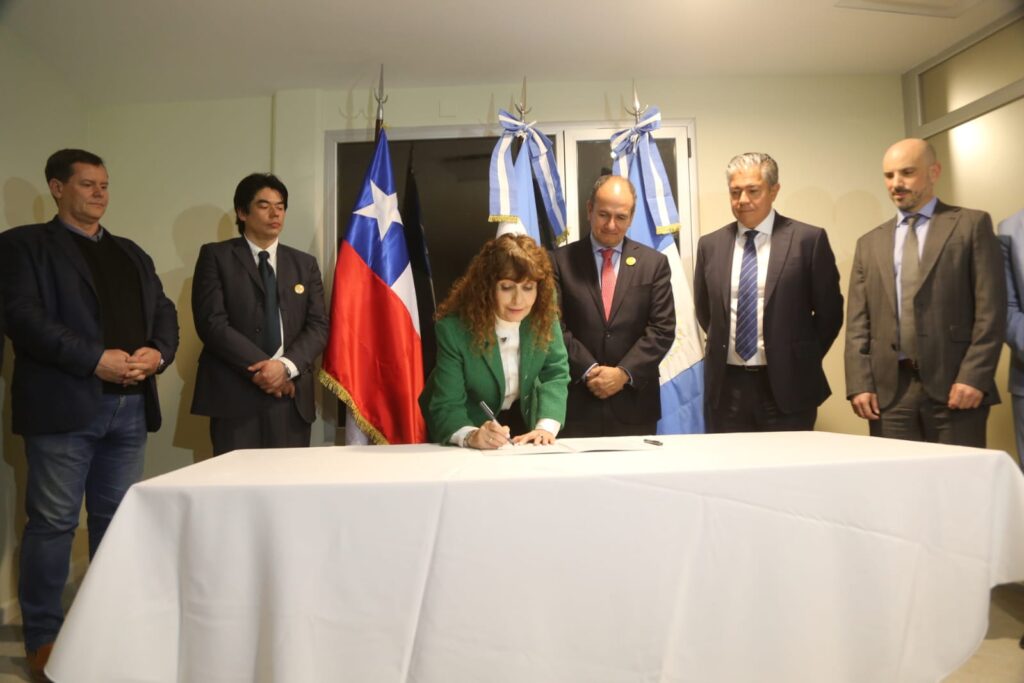 d7ebf212-9908-4a66-ba09-6e5014119d89