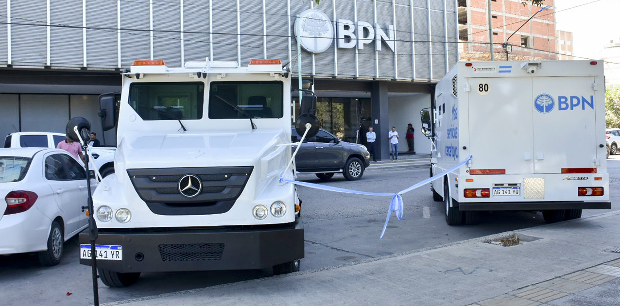 Estatales Neuquinos Recibirán Un Aumento Del 8 97 En Sus Haberes Radio