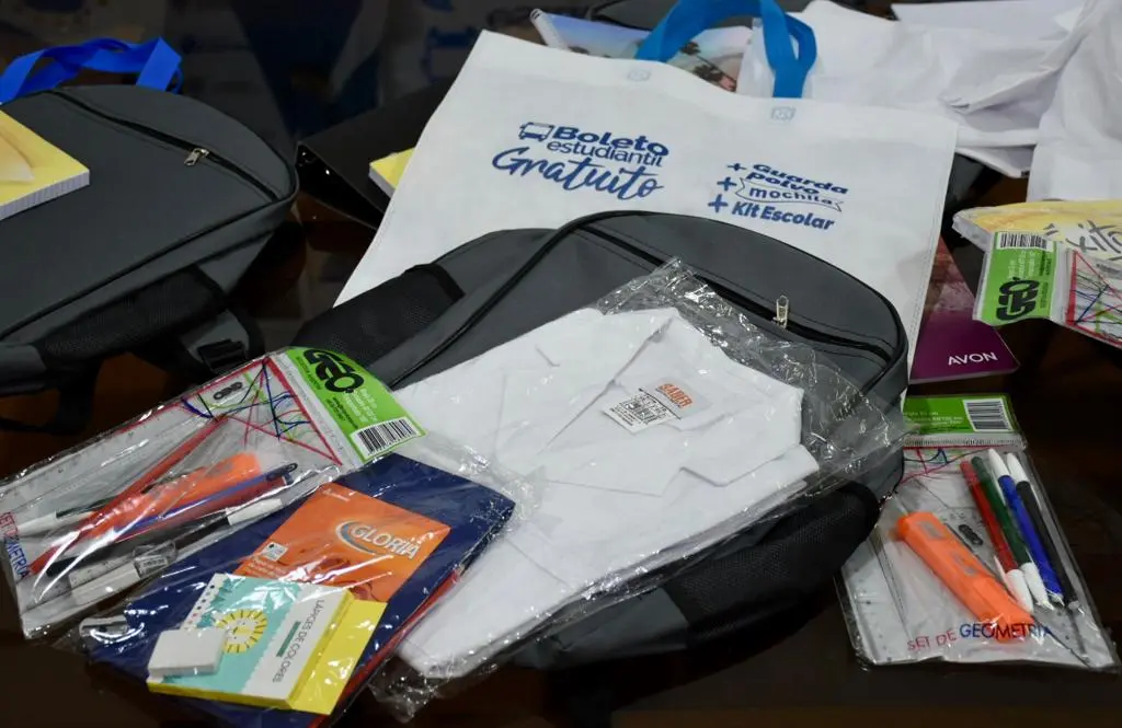 kit-escolar