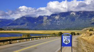 road  Ruta 40 is laid parallel to the Andes