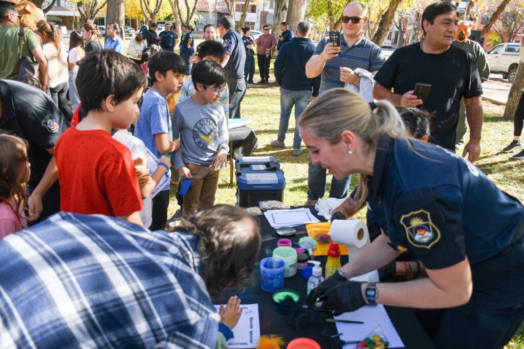 policia-niños