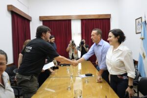 597947106_122274418880178