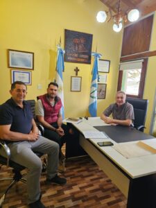 601025893_25530604303200841_19815