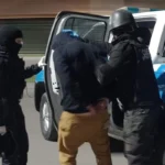 Dos detenidos tras allanamiento por narcomenudeo