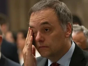 adorni